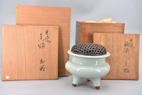 1586]=【初代苏山(1852～1922)】 银火舍青瓷袴腰香炉双箱初代諏訪蘇山