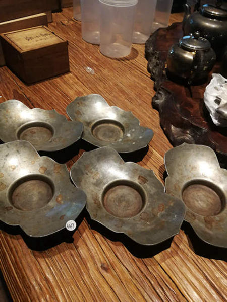 沈存周刻古錫茶托五客連藏六造錫製詩文茶罐仕宏拍賣