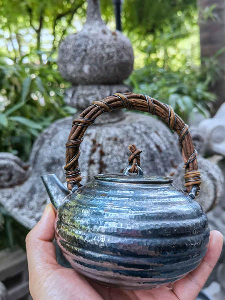 6337]=日本大正时期大阪名堂口尚美堂纯银款芋形藤把老银壶个头